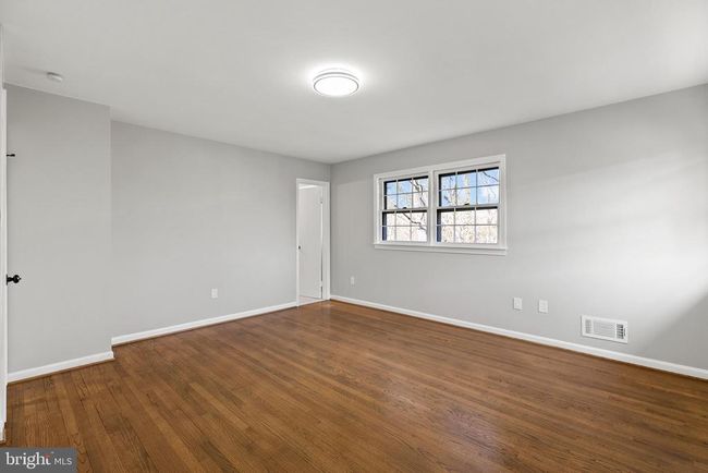 7517 Todd Pl, House other with 5 bedrooms, 3 bathrooms and null parking in MANASSAS VA | Image 42