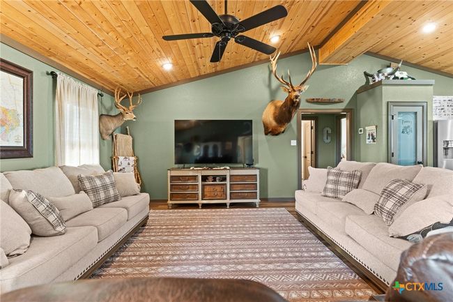 973 County Road 130, Home with 3 bedrooms, 3 bathrooms and null parking in Gatesville TX | Image 8