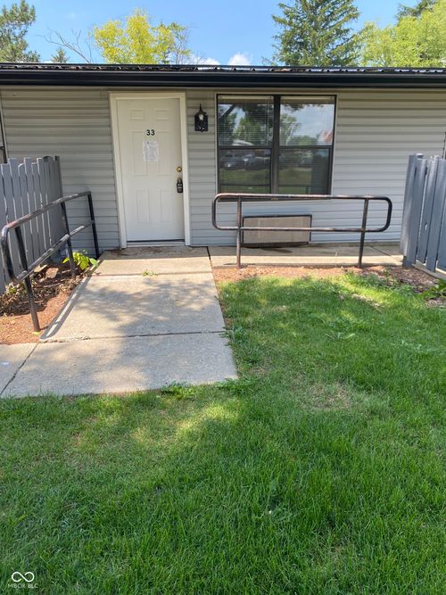 apt-33-2000 Indianapolis Rd, Crawfordsville, IN, 47933-3178 | Card Image