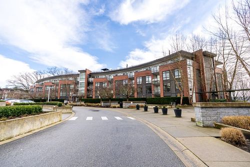 319-22 Royal Ave E, New Westminster, BC, V3L0H1 | Card Image