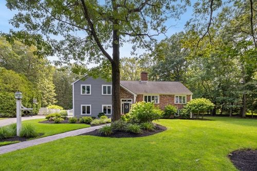 5 Lantern Ln, Lynnfield, MA, 01940-1307 | Card Image