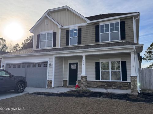 125 Stonecroft Ln, Jacksonville, NC, 28546-9697 | Card Image