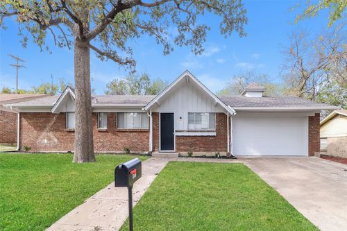 103 Sherry Ct, Weatherford, TX, 76086-5548 | Card Image