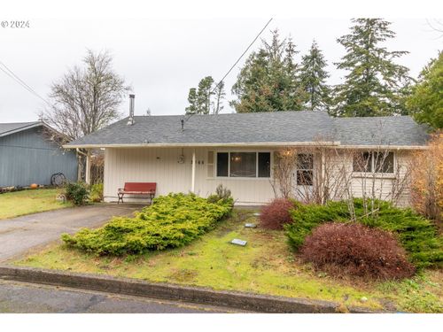 2365 17th St, Florence, OR, 97439 | Card Image