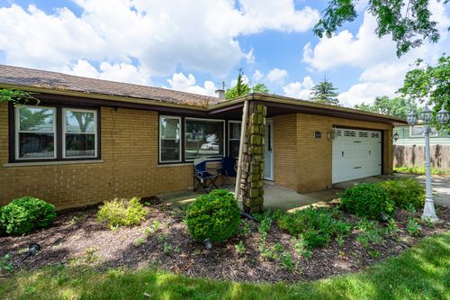 16000 Long Ave, Oak Forest, IL, 60452-3827 | Card Image