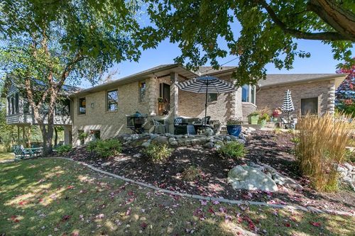1232 Sherman Ave W, Fort Atkinson, WI, 53538-1541 | Card Image