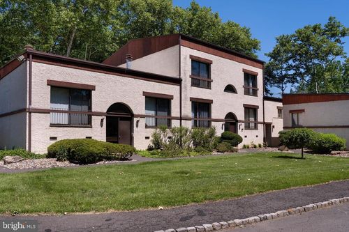 105-51 Lawrenceville Pennington Rd, Lawrence, NJ, 08648-1635 | Card Image