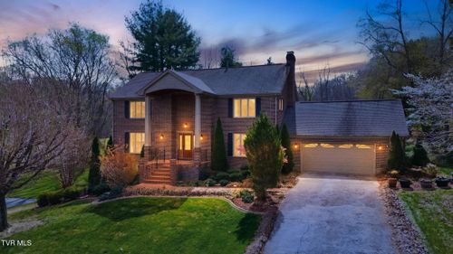 232 Roscommon Dr, Bristol, TN, 37620-3030 | Card Image