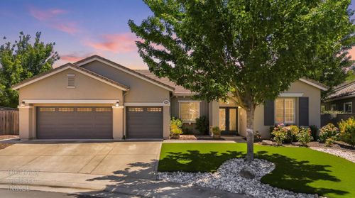 208 Fieldstone Court, Roseville, CA, 95747 | Card Image