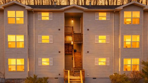 200 Stewart Ln, Morgantown, WV, 26505-8343 | Card Image