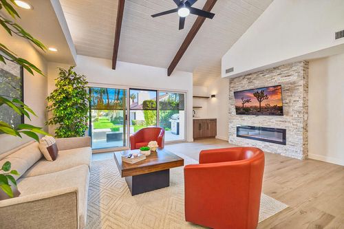 352 Forest Hills Dr, Rancho Mirage, CA, 92270-1455 | Card Image