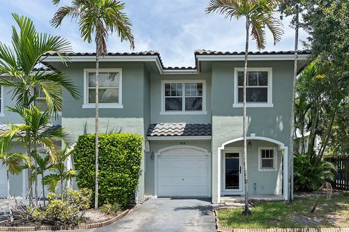 808 Sw 4th Ave, Fort Lauderdale, FL, 33315-3876 | Card Image