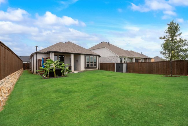 1821 Rough Ridge Trl, House other with 3 bedrooms, 2 bathrooms and null parking in Midlothian TX | Image 35