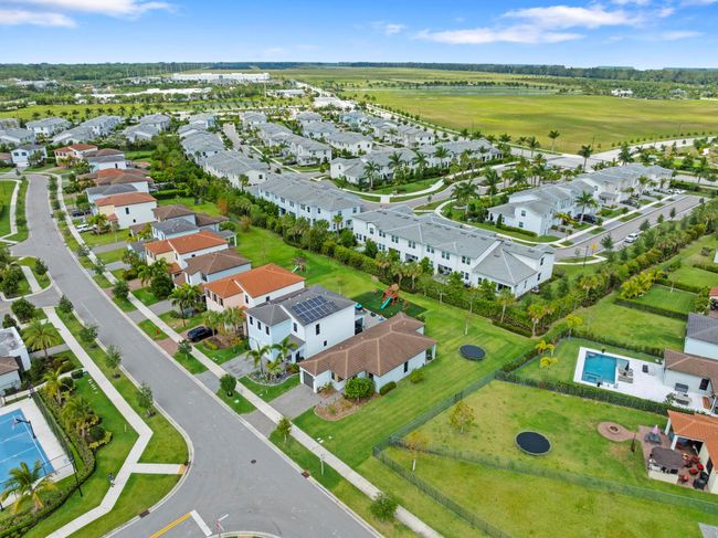 16450 Sandy Shore Dr, House other with 2 bedrooms, 2 bathrooms and null parking in Westlake FL | Image 44