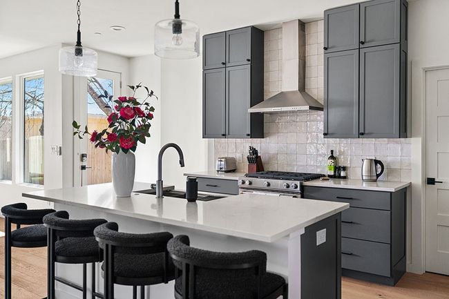 B - 8003 Gault St, Condo with 3 bedrooms, 4 bathrooms and 2 parking in Austin TX | Image 26