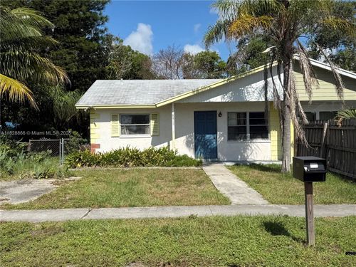 3273 Grove Rd, Boynton Beach, FL, 33435-1664 | Card Image