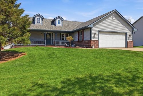 1140 Ellys Way, Slinger, WI, 53086-9340 | Card Image