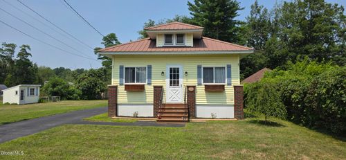 107 Prospect St, Tribes Hill, NY, 12177-5500 | Card Image