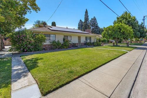1604 Walnut Ave, Escalon, CA, 95320-1529 | Card Image