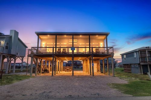 706 Beach Dr, Surfside Beach, TX, 77541-9805 | Card Image