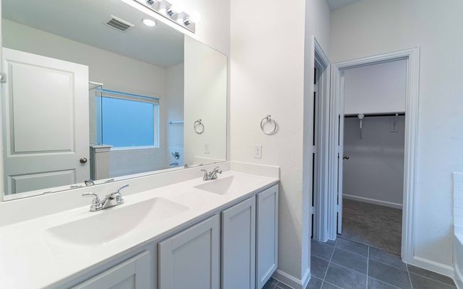 2511 Hollyhill Way, House other with 4 bedrooms, 3 bathrooms and null parking in Sherman TX | Image 11