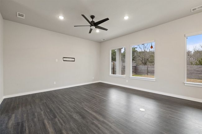 18200 Fair Ln, House other with 3 bedrooms, 3 bathrooms and 2 parking in Jonestown TX | Image 16