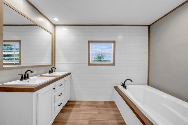 162 Julie Lane Lane, House other with 3 bedrooms, 2 bathrooms and null parking in Kingsland TX | Image 16