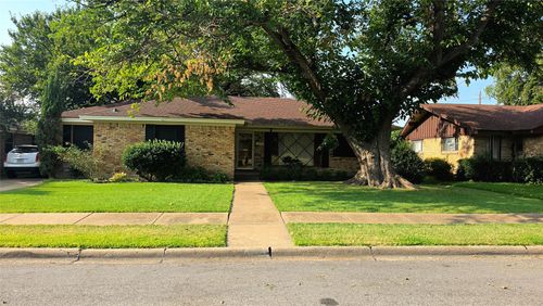 1210 Vicksburg Dr, Garland, TX, 75041-5348 | Card Image
