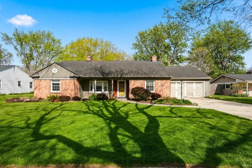 5227 Indiana Ave, Fort Wayne, IN, 46807-3027 | Card Image