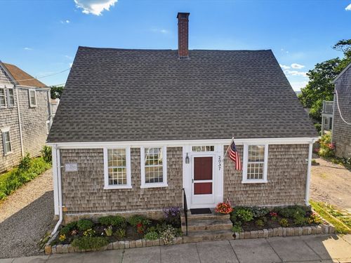 2037 Main Rd, Westport Pt, MA, 02791-9103 | Card Image