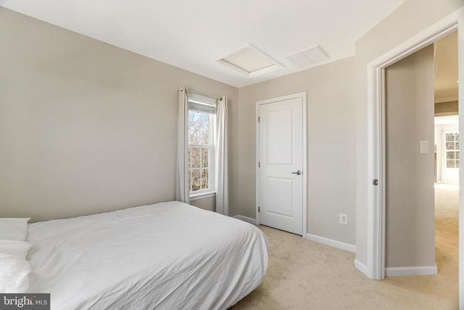 22862 Chestnut Oak Ter, Townhouse with 3 bedrooms, 4 bathrooms and null parking in STERLING VA | Image 40