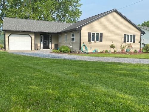915 Lower Foote St, Middlebury, VT, 05753-8851 | Card Image