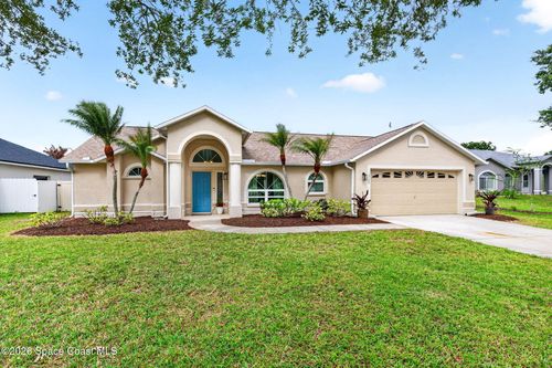 1386 York Cir, Melbourne, FL, 32904-8704 | Card Image