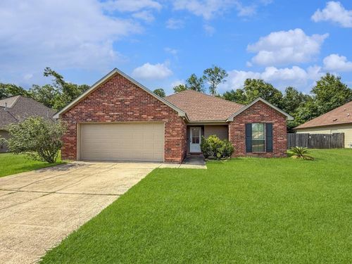 22225 Moss St, Ponchatoula, LA, 70454-5485 | Card Image
