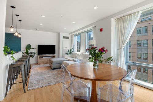 1007-80 Broad St, Boston, MA, 02110-3545 | Card Image