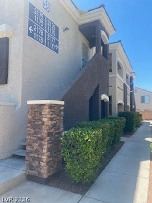 2175-9303 Gilcrease Ave, Las Vegas, NV, 89149-6117 | Card Image