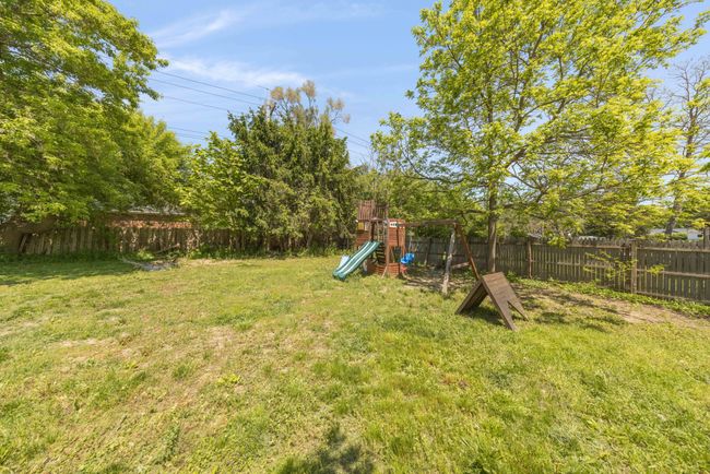 9526 Garden Ter, House other with 3 bedrooms, 1 bathrooms and null parking in Commerce Twp MI | Image 31