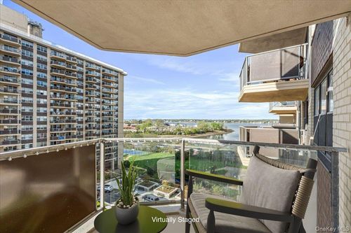 8b-18-05 215th St, Bayside, NY, 11360-2114 | Card Image