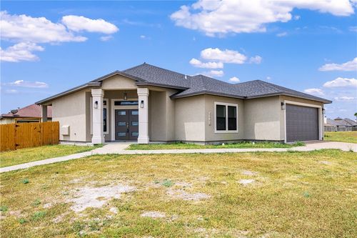 6865 La Salle Dr, Corpus Christi, TX, 78414-5995 | Card Image