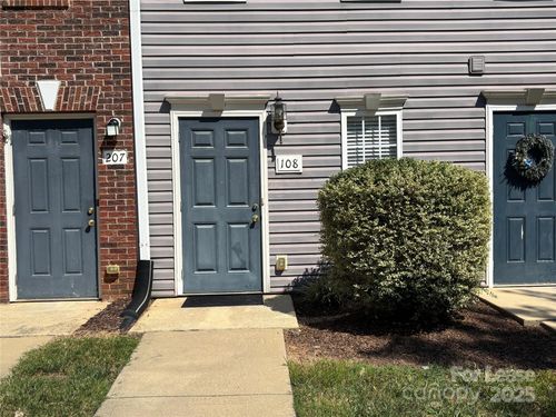 unit-108-113 Steam Engine Dr, Mooresville, NC, 28115-8512 | Card Image