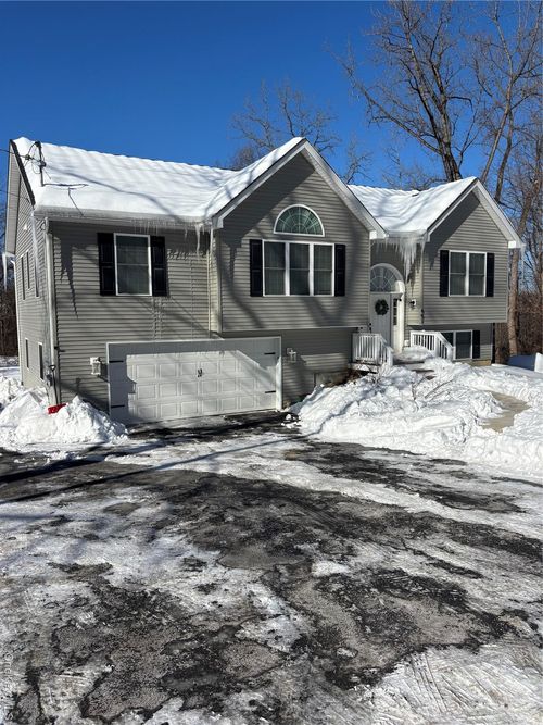 487 Sheafe Rd, Poughkeepsie, NY, 12601 | Card Image