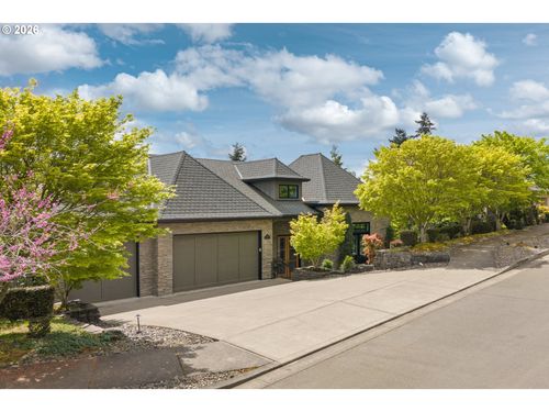 18284 Meadowlark Ln, Lake Oswego, OR, 97034-7593 | Card Image