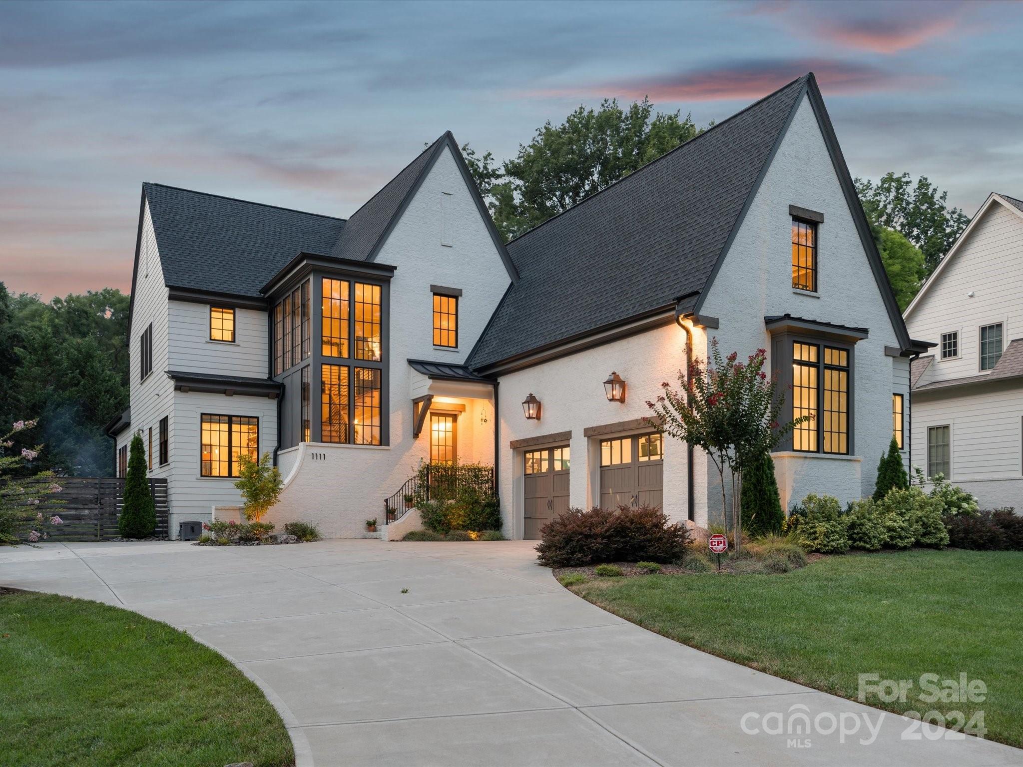Rosewood Cir, Charlotte, NC 28211
