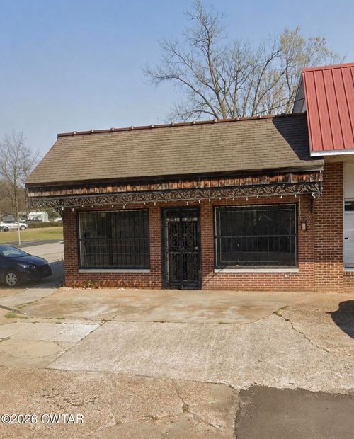 430 W Market St, Bolivar, TN, 38008-2606 | Card Image