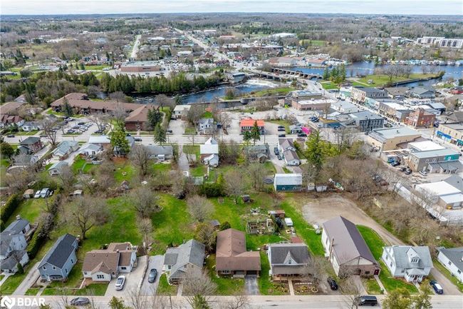 28 Bond St E, House other with 3 bedrooms, 2 bathrooms and 2 parking in Fenelon Falls ON | Image 36