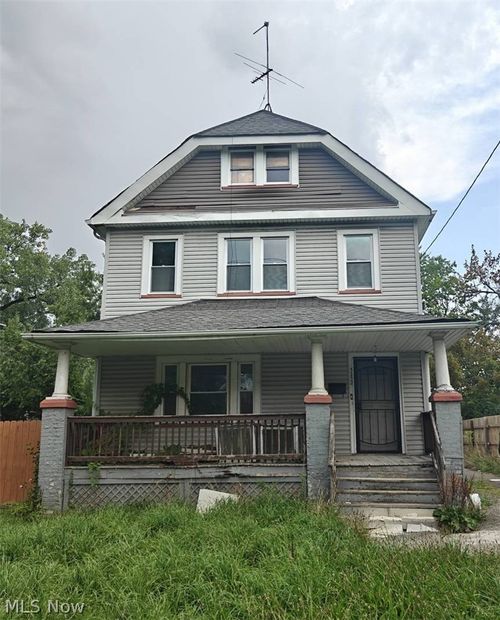 3232 E 117th St, Cleveland, OH, 44120-3844 | Card Image