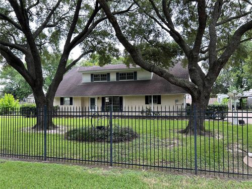 2534 Oleander Dr, Pasadena, TX, 77503-4118 | Card Image