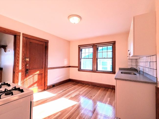 2 - 26 Guernsey St, Condo with 2 bedrooms, 1 bathrooms and null parking in Roslindale MA | Image 18