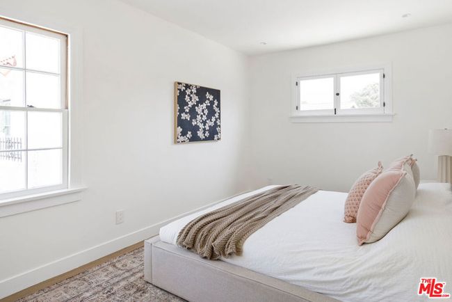 619 N Sycamore Ave, Home with 2 bedrooms, 2 bathrooms and 1 parking in Los Angeles CA | Image 17