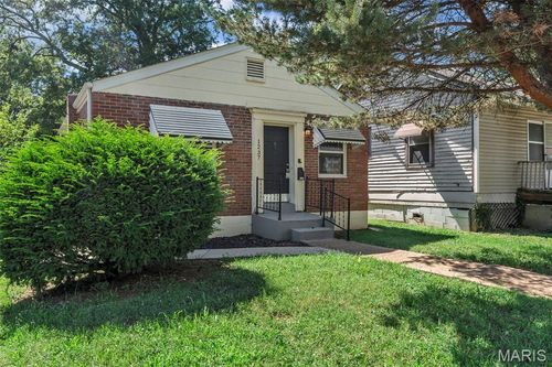 1237 Fairview Ave, Saint Louis, MO, 63130-1512 | Card Image